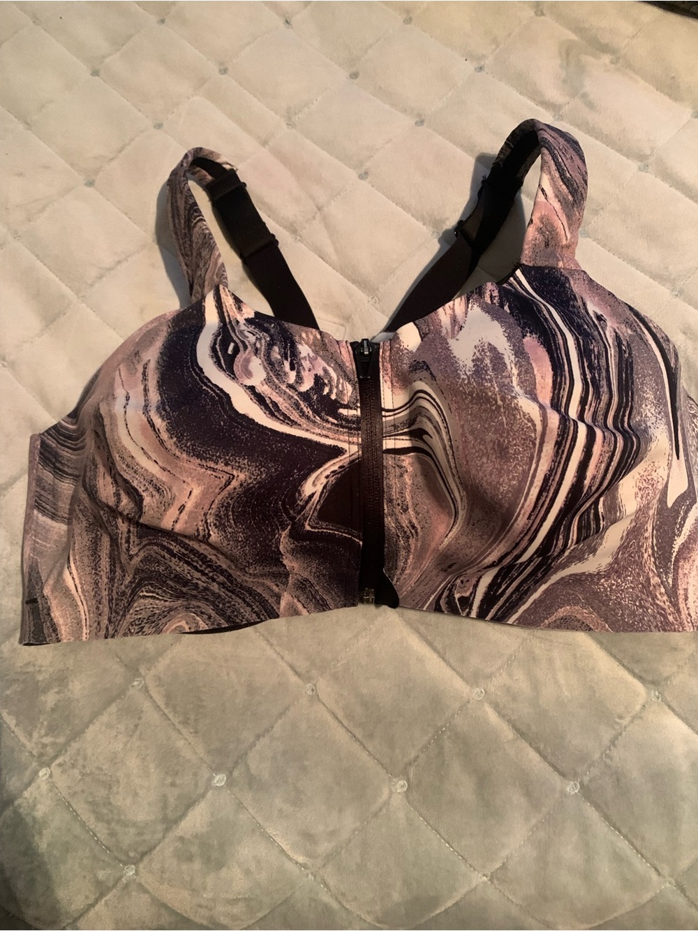 Victoria’s Secret knockout Marble-Print Front-Zip Sports Bra in Mauve and Black